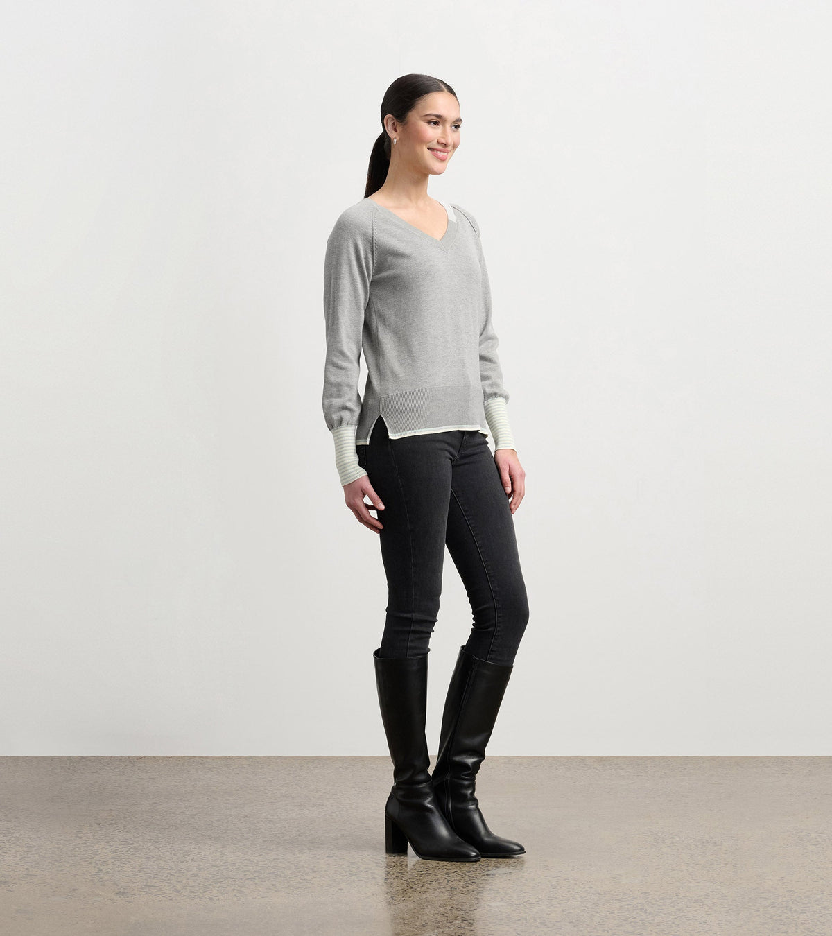 Cary V-Neck Sweater - Charcoal Melange - Hatley Women